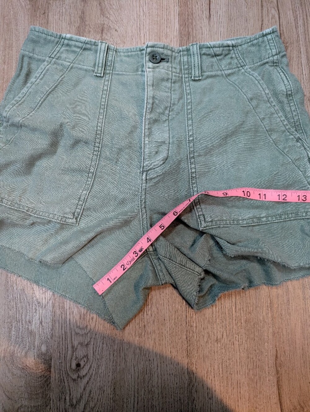 Gap Utility Short - Picture 8 of 8